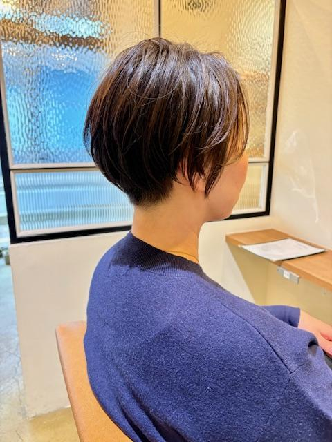 イエベ秋×刈り上げショート×アッシュベージュ